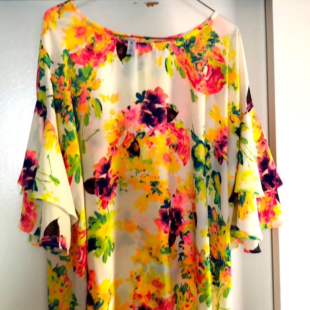 PAISLEY GRACE TOP -XL- Like new- wore once